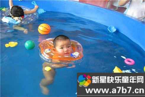 婴儿游泳时有哪些注意要点