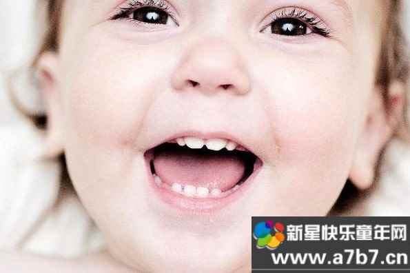 健康的牙齿对宝宝有何作用如何保护宝宝牙齿