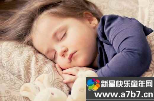 如何让孩子独自睡觉做好八点不留心理后遗症！