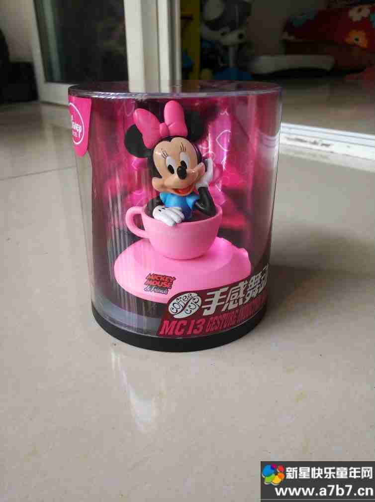 迪士尼舞动咖啡杯